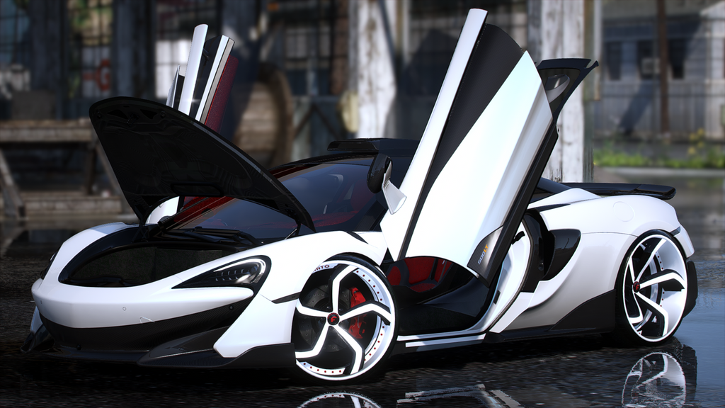 Cj on 32 Mclaren 600LT