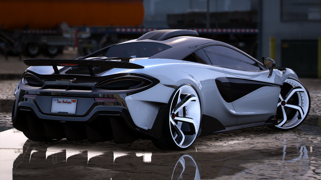 Cj on 32 Mclaren 600LT