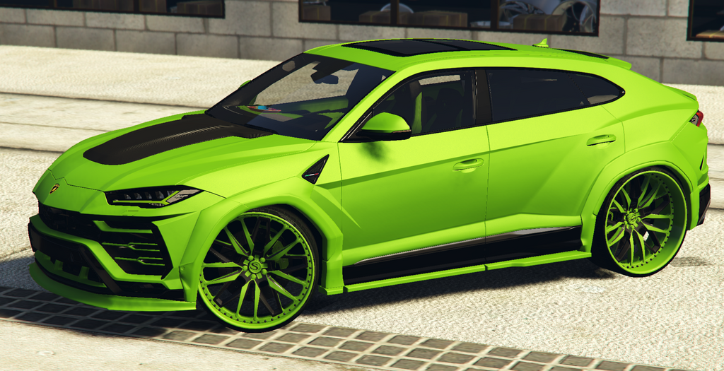 Lamb Urus on Savinis
