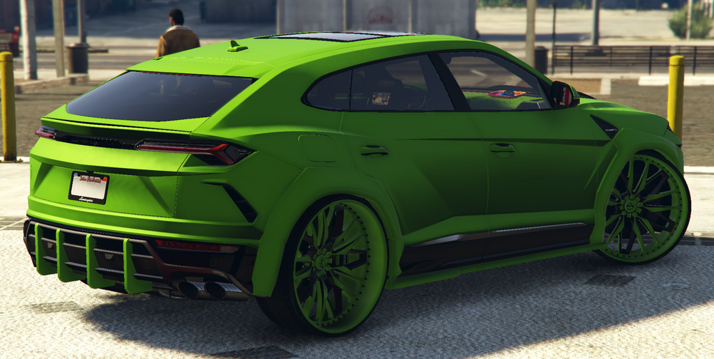 Lamb Urus on Savinis