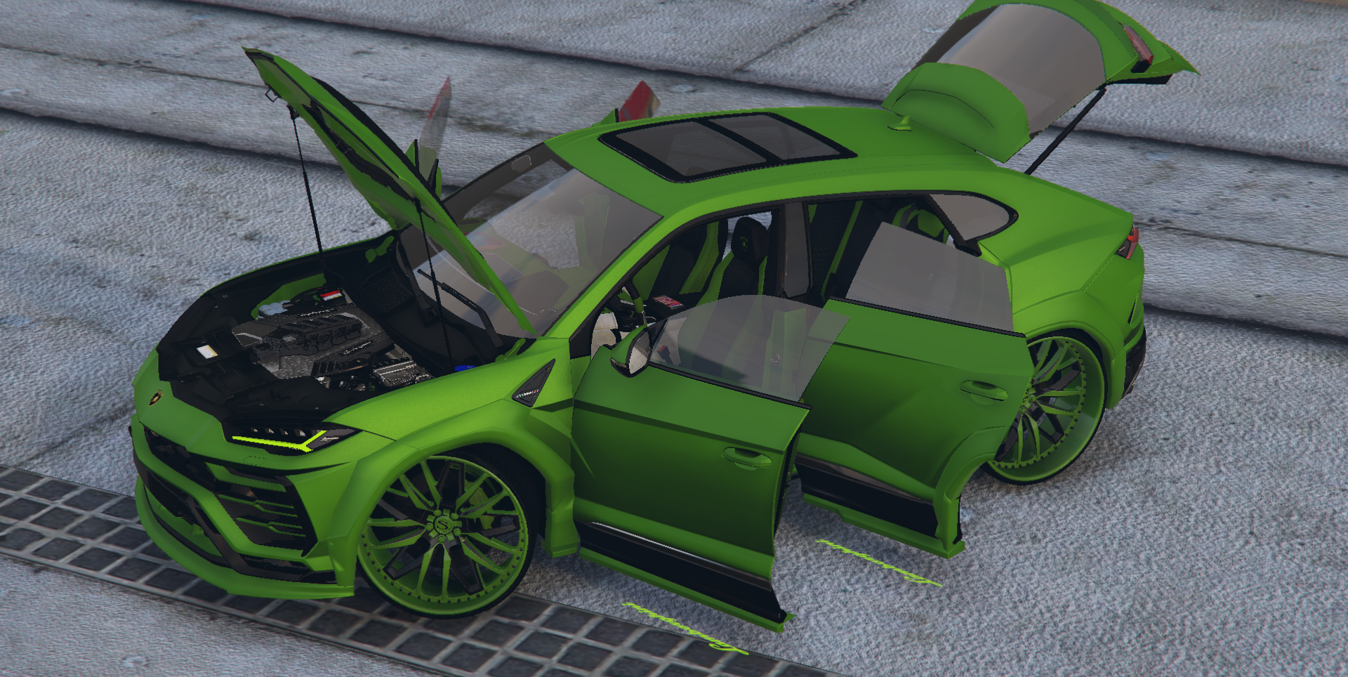 Lamb Urus on Savinis